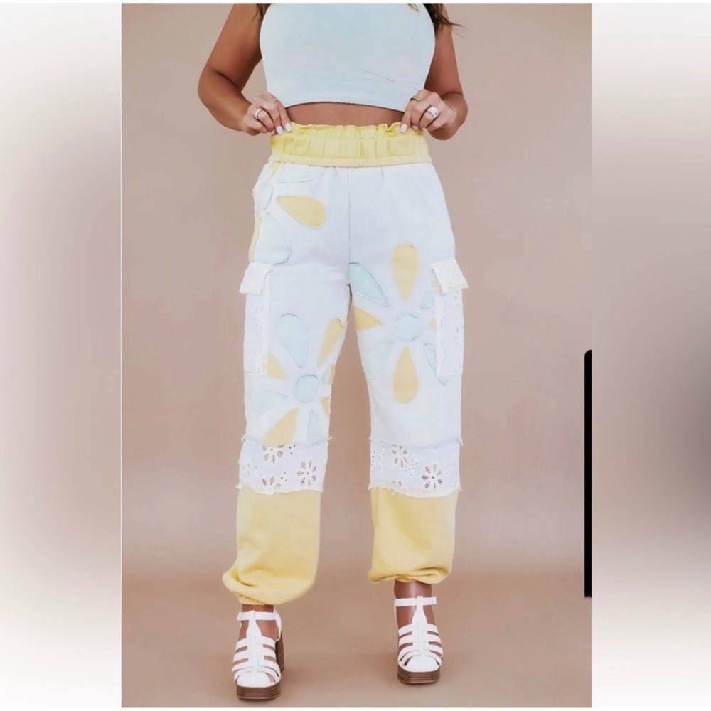 Oli & Hali Jogger Pants Women Small Yellow Patchwork Floral Eyelet Lace MB2170